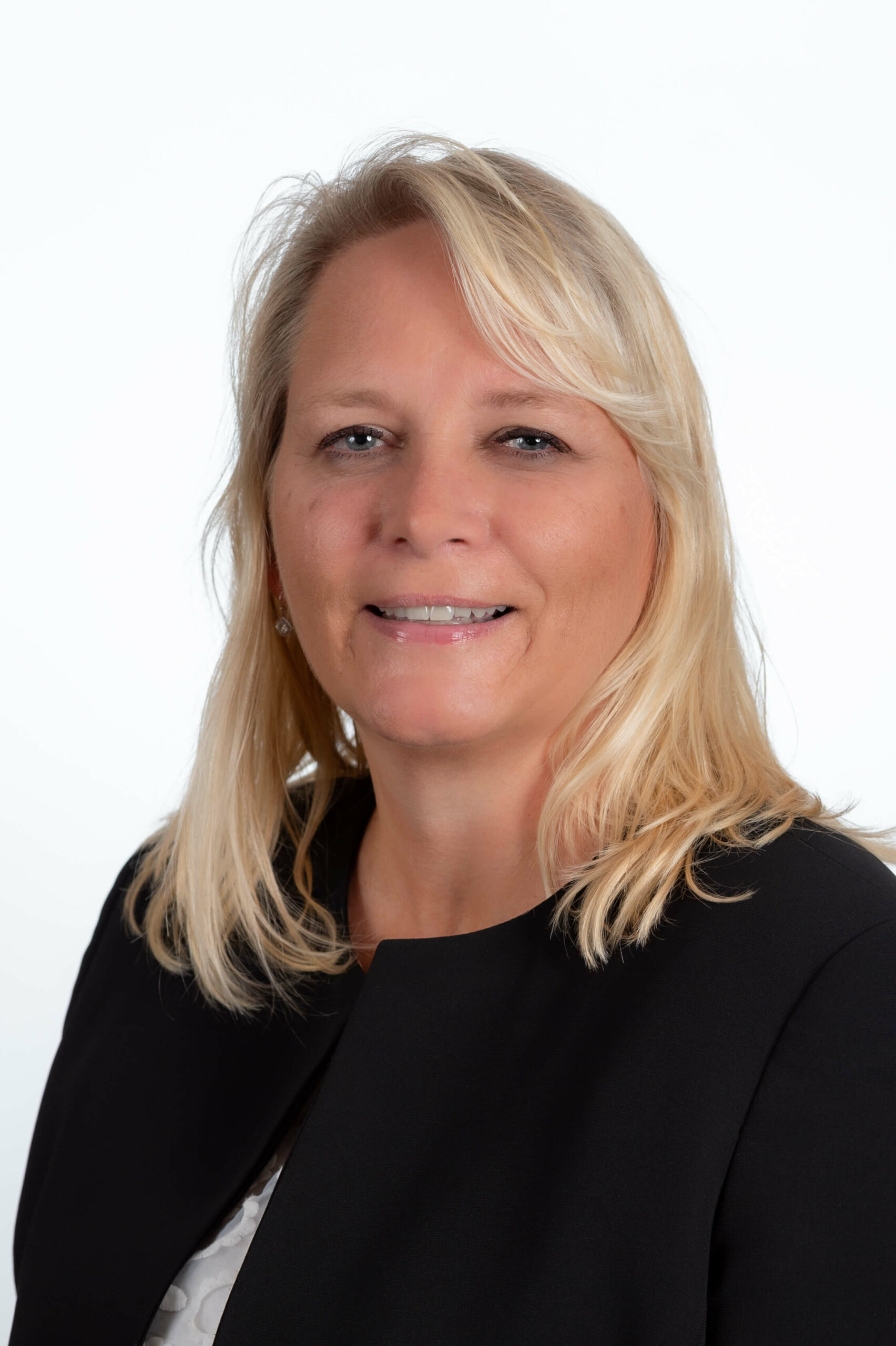 Tracy Stenhjem : Funeral Assistant
