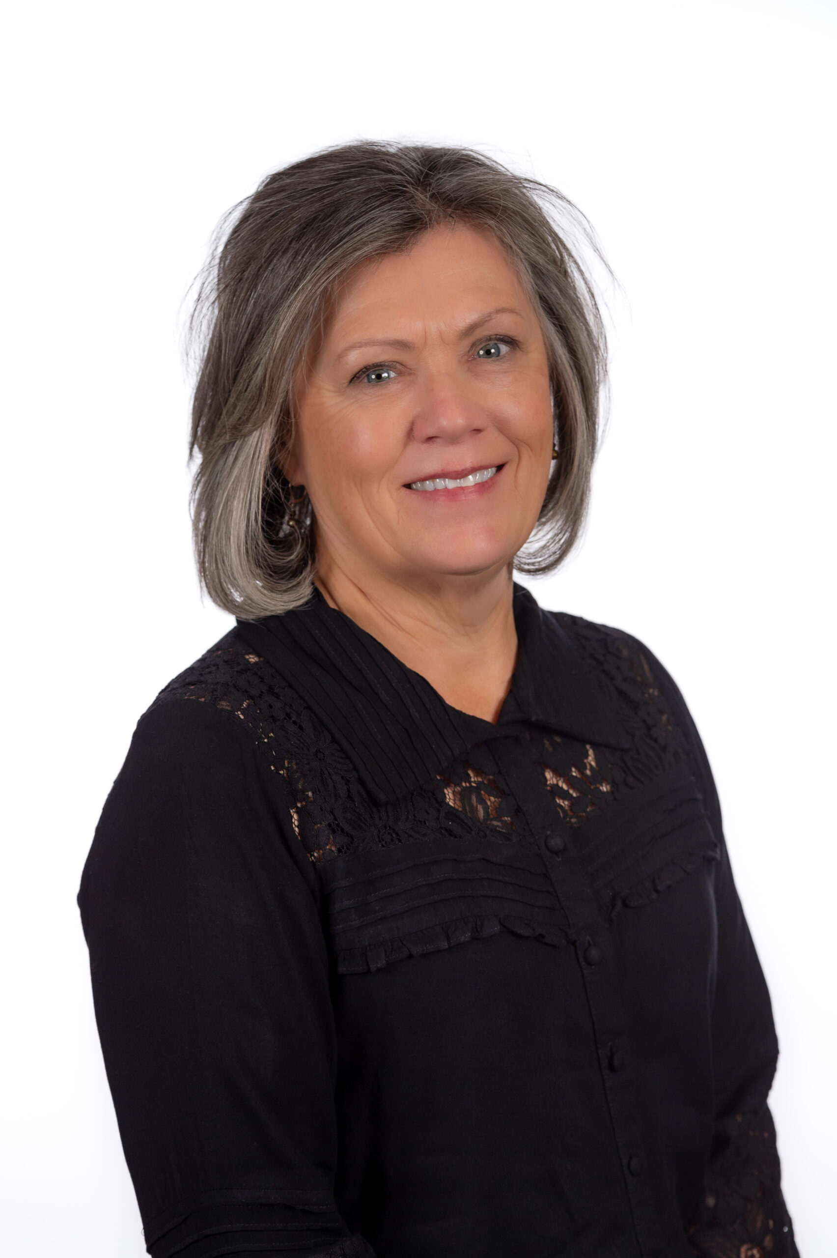 Kristie Sauvageau : Funeral Assistant