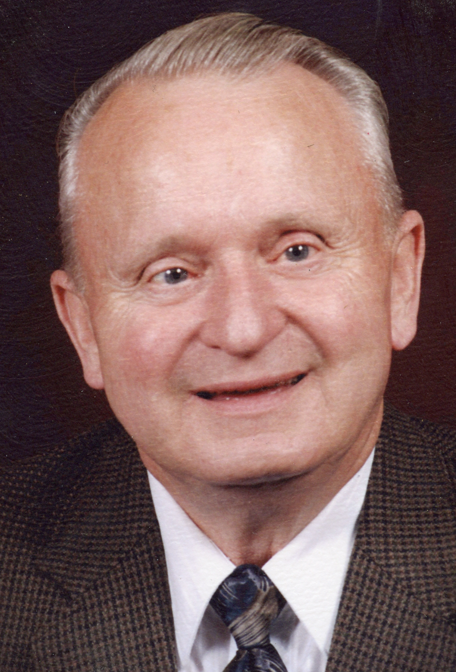 lorell e. lee
