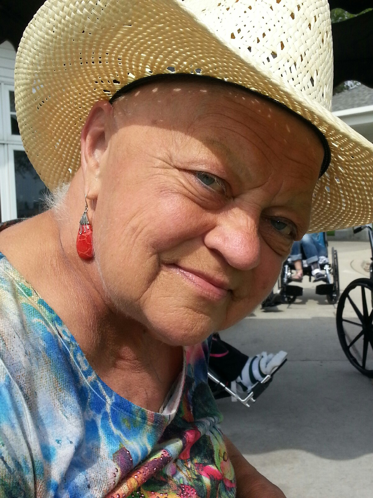 gloria mount