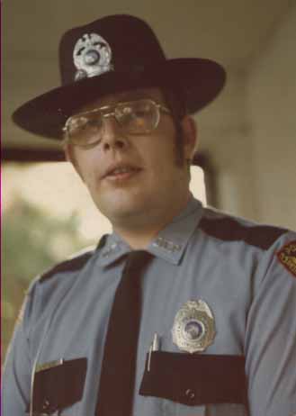 lynn w. olund